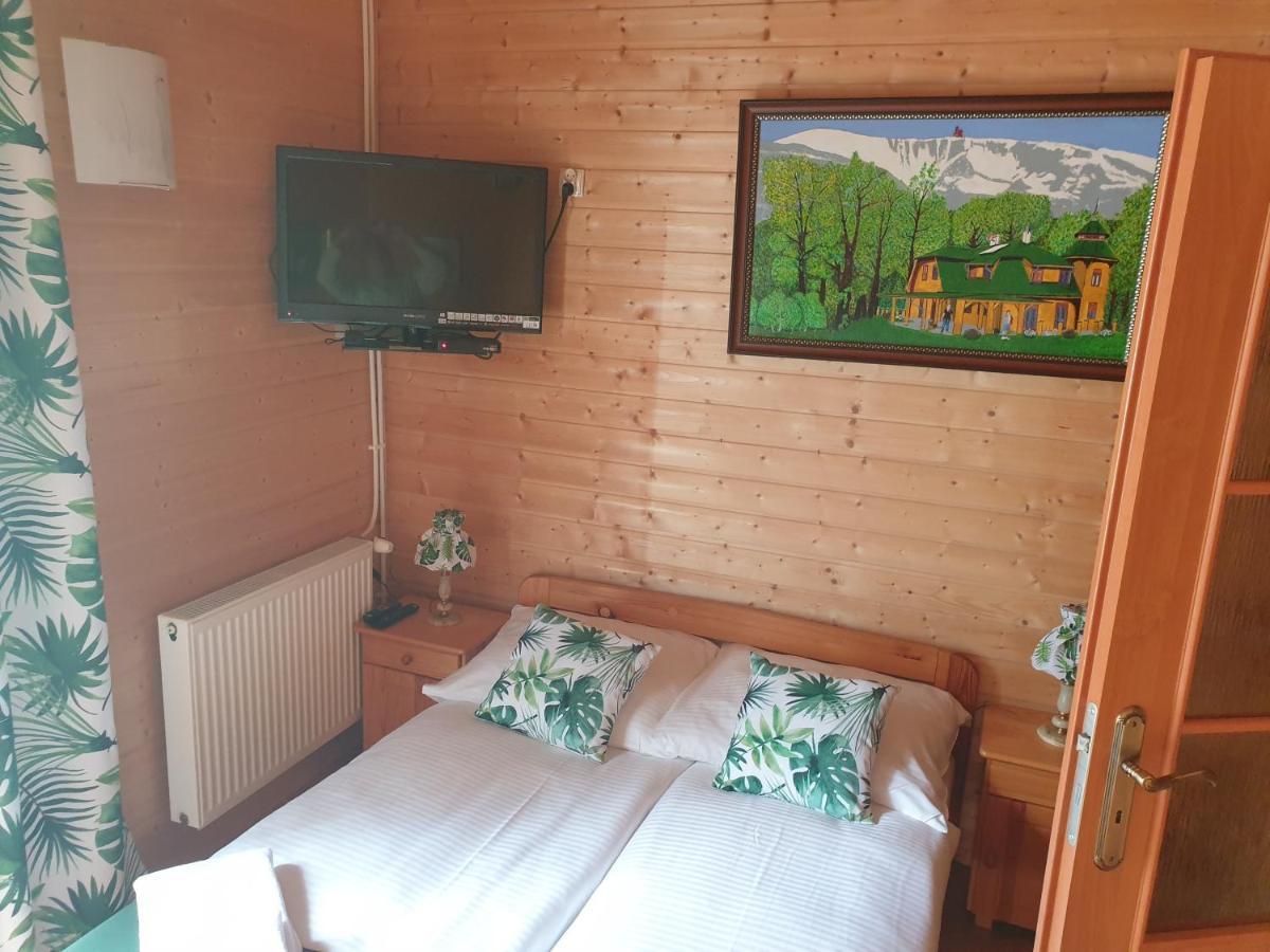 Sobieszow Apartament Basia Zielone Wzgorze -Willa Tosia Bagian luar foto